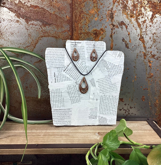 Light Plum Necklace and Earring Set